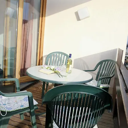 Mecklenburg - 05-12 アパート